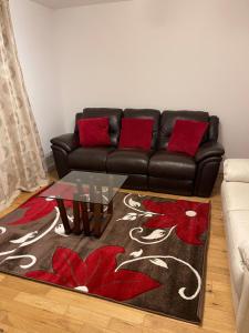 Holland drive 2 bedroom flat