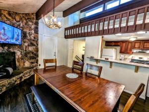 Snow Summit Townhouse Unit 17