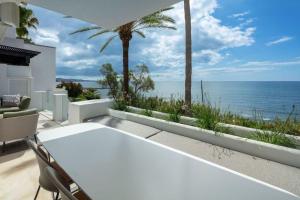 4BR Penthouse Beach Marbella