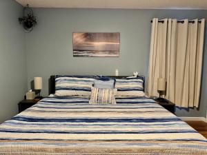 Family Escape - walk to beach near Mayo, TPC