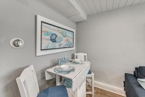 Walk to Beach and Boardwalk! Wildwood Crest Getaway