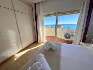 Ocean views and water park in Benal beach