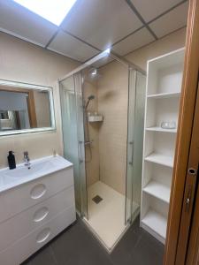 Coblanca 41-Gimnasio-Piscina climatizada-Sauna-Jacuzzi-3 minutos a pie de playa