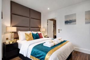 Luxury 3BR flat in central London