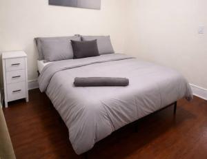 Maple Crest Residence (Minutes to the Fall)