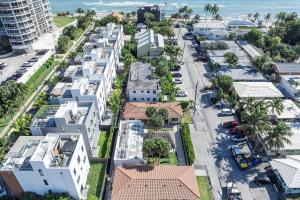 Walnut Beach - By Atlantikos