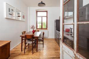 Künstlerzimmer in der Häselburg - das Minimalistische