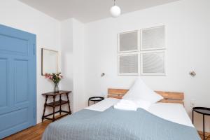 Künstlerzimmer in der Häselburg - das Minimalistische