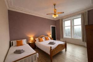 Contractors and Guests Grand 3 Bedroom Central Free Parking Fully equipped