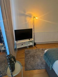 Stylish Private Room in Central Manchester near Transport Links
