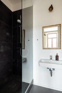 Künstlerzimmer in der Häselburg - das Hanseatische