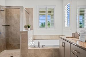 Epic Playhouse Getaway - Castle & Superhero Bunks Theater Private Pool No Rear Neighbors