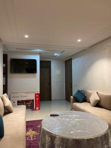 Comfortable & Quiet Home in the Heart of the City