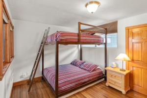 Town Trail Retreat Patio Lift 7 Hot Tubs 3Br 2Ba Sleeps 8