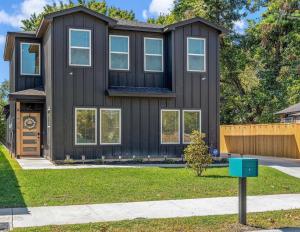 Modern Waco Retreat in a Prime Location