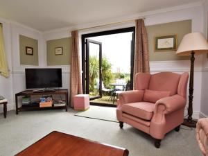 2 Bed in Holmesfield oc-pk783