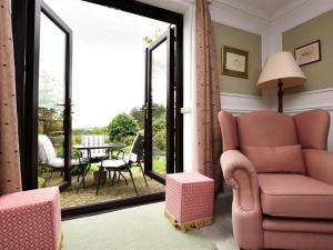 2 Bed in Holmesfield oc-pk783
