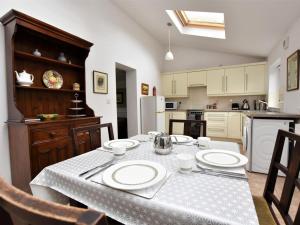 2 Bed in Holmesfield oc-pk783