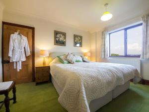 2 Bed in Holmesfield oc-pk783