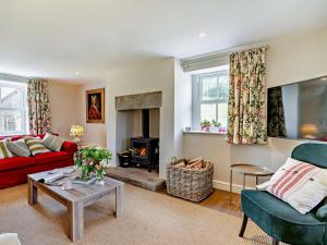 3 Bed in Abergavenny oc-91240