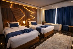 Pharaonic Pyramids Inn & jacuzzi