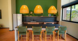 BEE Suites Santa Ana - San Jose