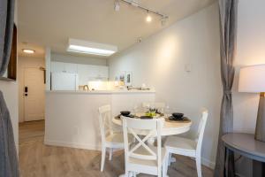 1BR + Sofa Bed | Marketplace Lodge | Village Location | Mountain Views | Parking
