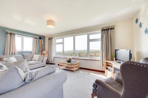 3 Bed in Eccles Beach oc-852