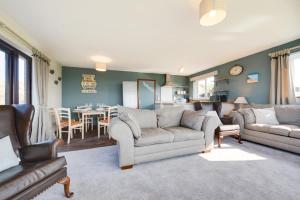 3 Bed in Eccles Beach oc-852