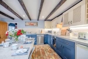 3 Bed in Thornham oc-983