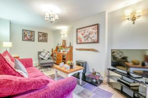 3 Bed in Whitby oc-w418