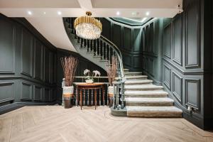 Spacious Central Location For Families Walk to All