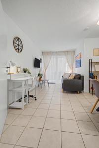 Neu Renoviert - 4 Schlafplätze, Zentral, Terrasse