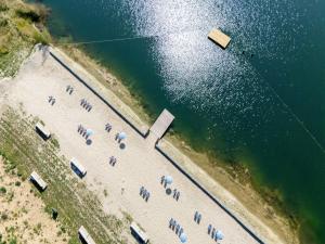 Sky Pad Lakeside Stay