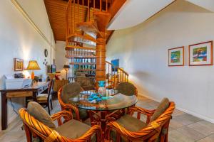 Kamaole Sands #10-404 Great Location Ocean view, AC, Fitness Center