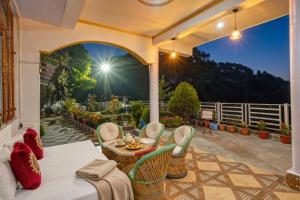 Natures Vibe Homestay -2BHK Nainital Near Kainchi Dham