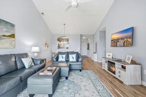 Tide N Tee Resort Condo w Mega Pool Near Beach