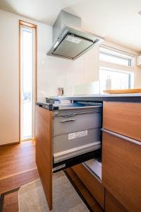 Hakuba Aogaeru by Jade Group