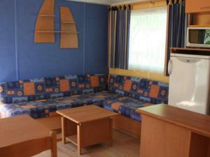 Mobil-home cosy 2 chambres 6 pers à Montblanc - API-1-52-1213