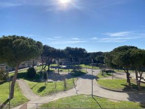 Agréable appartement climatisé avec vue sur parc - FR-1-553-334