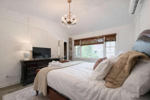 Honeymoon Cottage Chateau DuMont