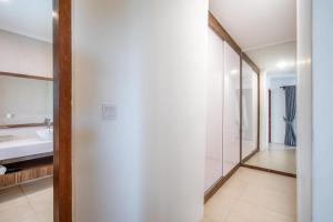 Huge 4 Bedroom Villa in Seminyak, 100m to Batu Belig Beach