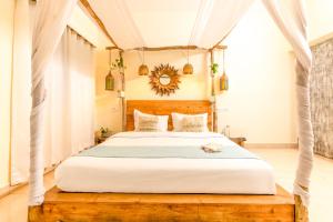 Alaya Stays 4BHK Farmhouse with Pvt Pool & Garden - Manesar