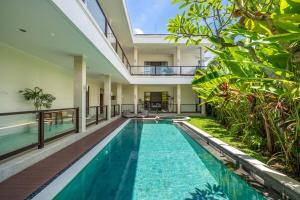 5BR FamilyVilla, Gym, Large Pool, Rice Field View