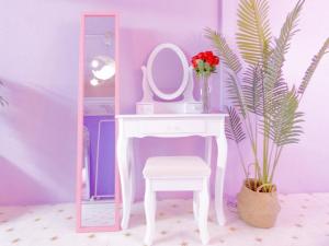 Creamymoon PInk Kawaii Local Apartment Near from Airpot Double bed