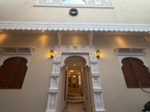 Heritage House of Bindu with Palace View