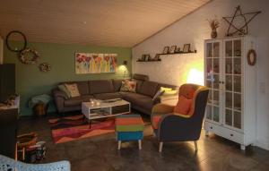 Beautiful Home In Glesborg With Wifi