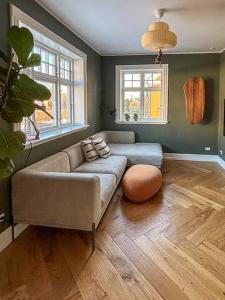 Villa With Pool In Valby