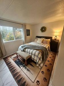 Secluded Forest Cabin Retreat Near Olympic Peninsula Coast | Near Sekiu, Washington
