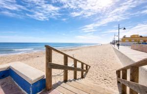 4 Bedroom Stunning Home In Sueca